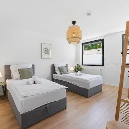 דירה Zentrum, Naehe Dom Und Messe, 70qm, 3 Zi, Kostenloser Parkplatz *
