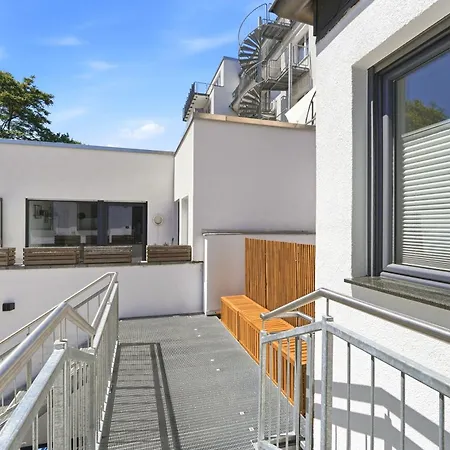 Zentrum, Naehe Dom Und Messe, 70qm, 3 Zi, Kostenloser Parkplatz *